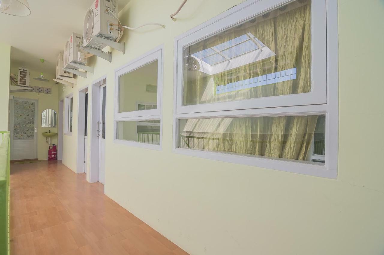 Reddoorz Syariah Near Museum Wisma Karya Subang Εξωτερικό φωτογραφία